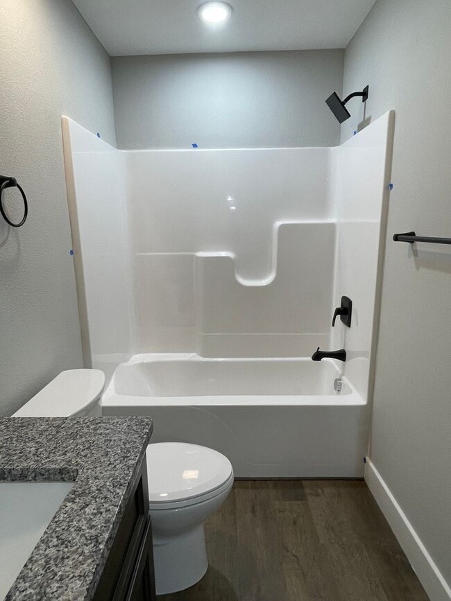 Building Photo - NEW CONSTRUCTION 3 Bed 2 Bath FOR RENT in Waynesville