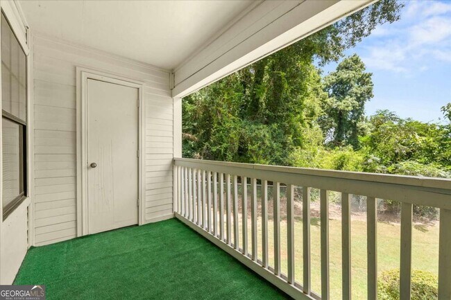 Building Photo - 210 Appleby Dr