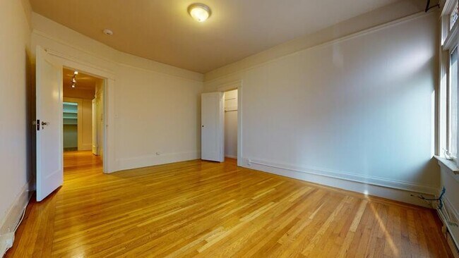 Building Photo - 601 Stockton St