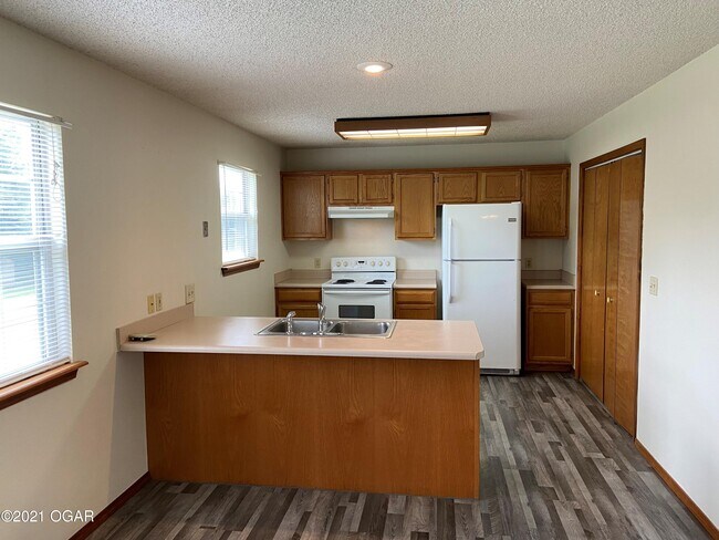 Building Photo - 1220 Xenia Ct