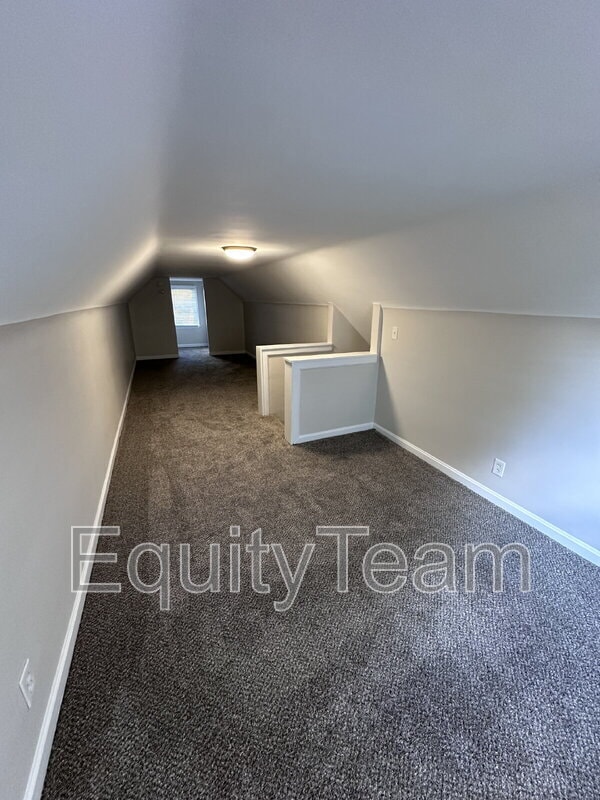 Building Photo - 7005 La Boiteaux Ave