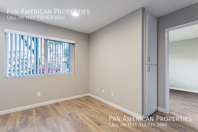 Building Photo - 3602 Green Ave