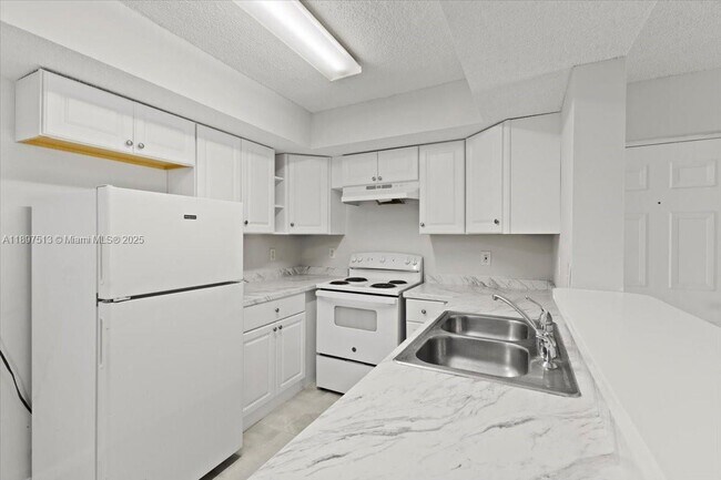 Building Photo - 5520 NW 61st St