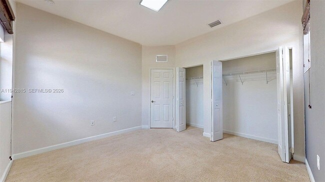 Building Photo - 16620 SW 42nd Terrace