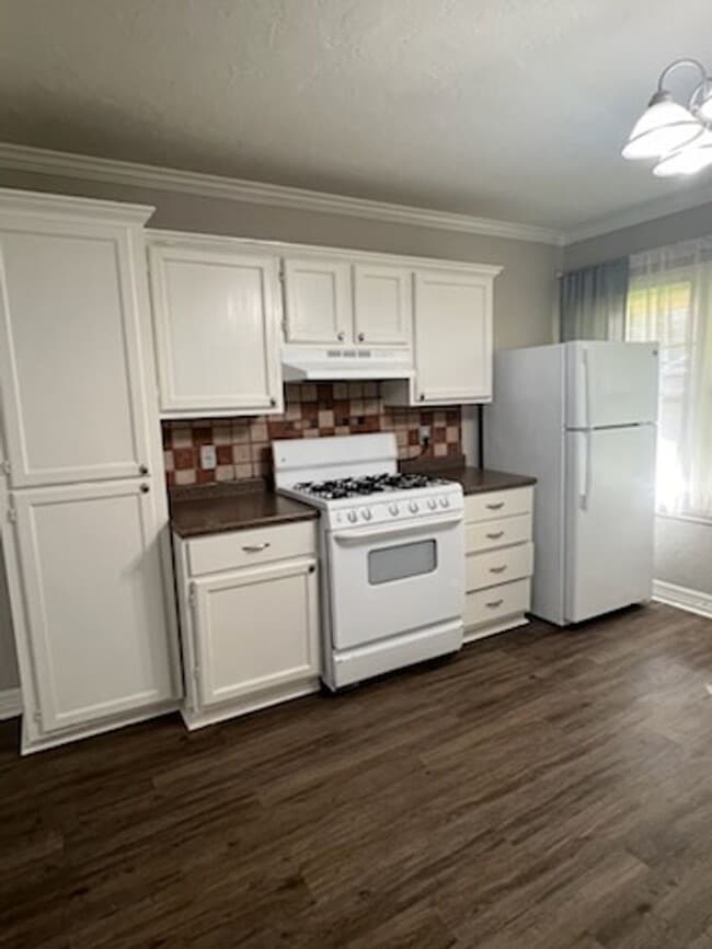 Building Photo - 2 Bed, 1 Bath House, NISD!