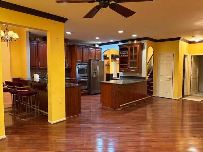 Building Photo - 950 Nathaniel Trail