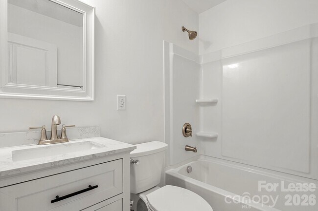 Building Photo - 266 Moore Dr NW