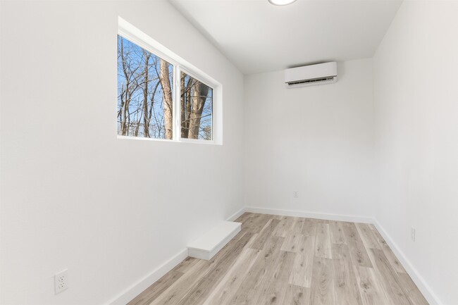 Building Photo - 15 Highland Ave