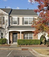 Building Photo - Spacious 3-Bed End-Unit Townhome in Durham