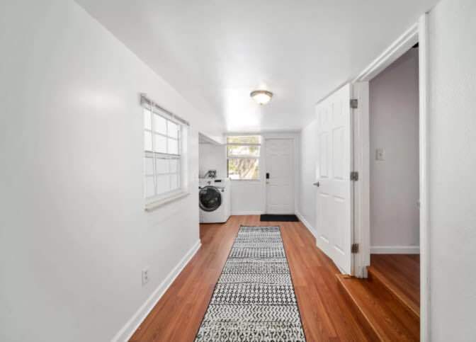 Building Photo - 625 Selkirk St