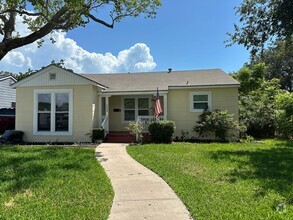 Building Photo - Updated Home In Alameda Place