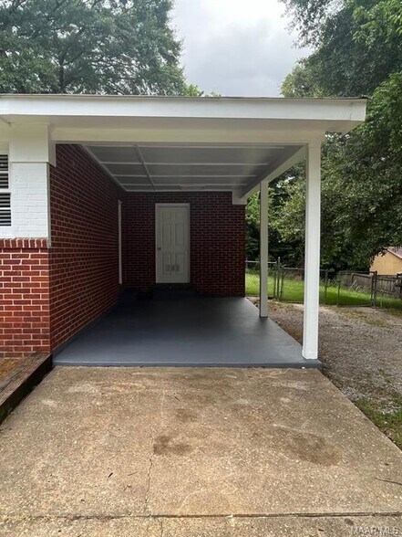 Building Photo - 1650 Sheffield Rd