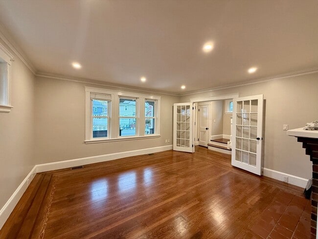 Building Photo - 224 Faneuil St