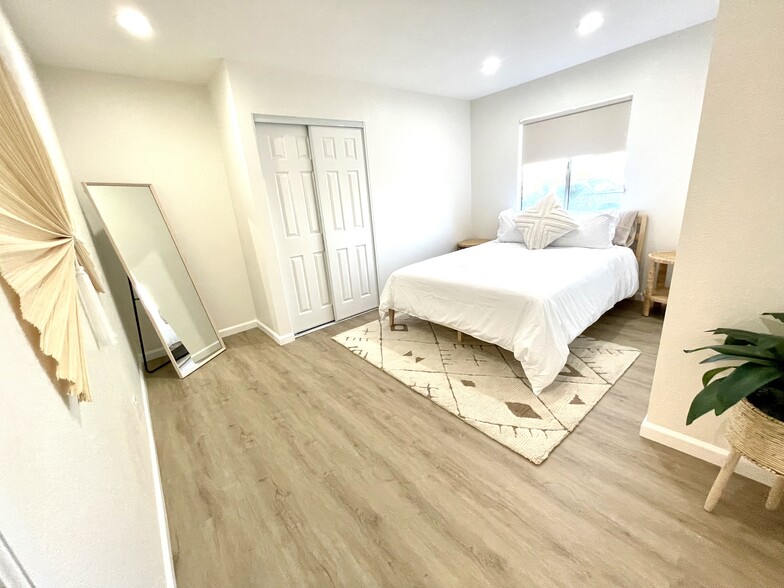2nd bedroom - 7084 Hillview Rd