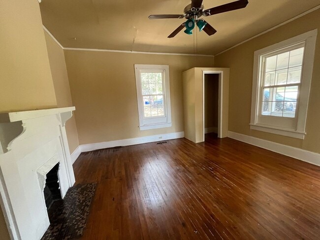 Building Photo - Rent NOW! Charming and spacious historic home in Porterdale Village featuring three bedrooms, two...