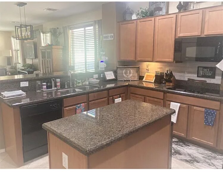 Building Photo - 11020 E Shepperd Ave