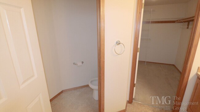 Building Photo - Beautiful 4-Bedroom Home with Custom Finishes & Thoughtful Layout
