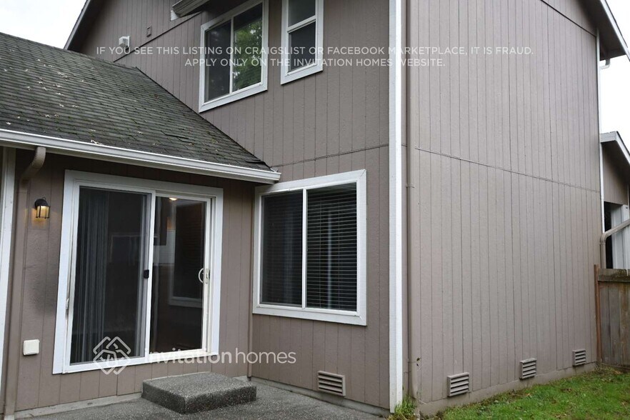 Building Photo - 16494 162nd St SE