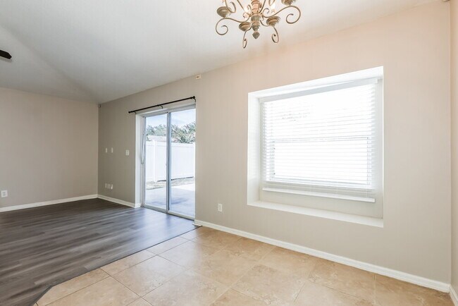Building Photo - 1225 Dragon Head Dr