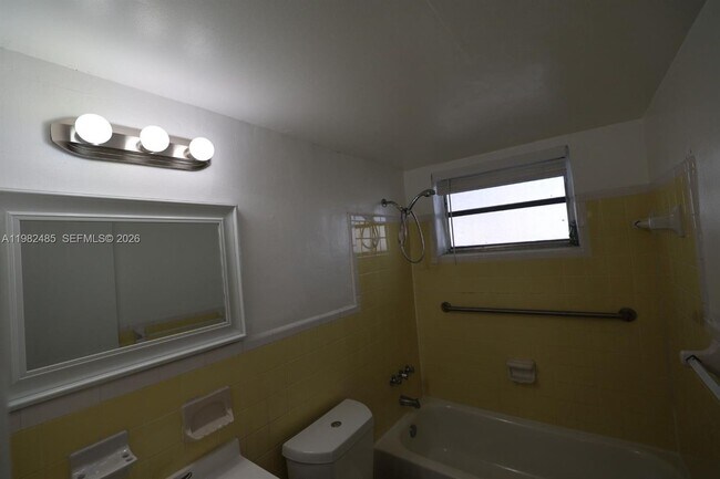 Building Photo - 7130 W 11th Ct