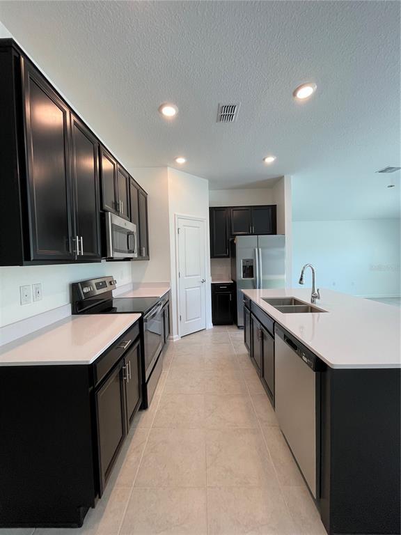 Building Photo - 1129 Saguaro St