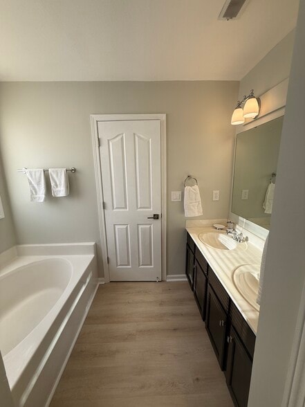 Building Photo - 7021 Sunman Rd