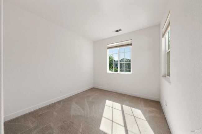 Building Photo - 295 Marks Rd