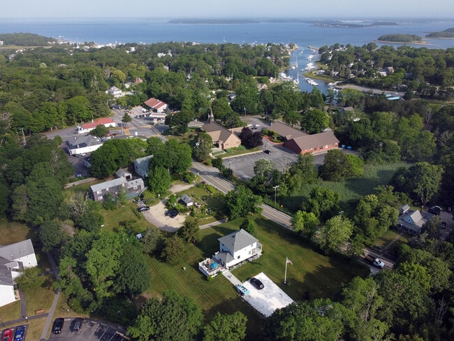 Building Photo - 351 Barlows Landing Rd