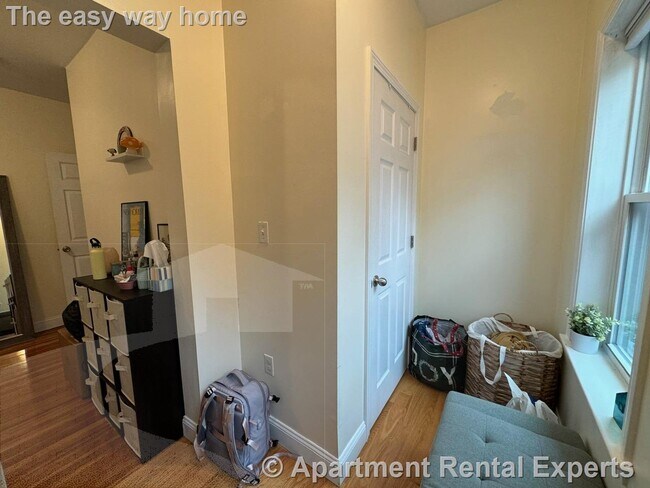 Building Photo - 29-31 Belknap St Unit #1