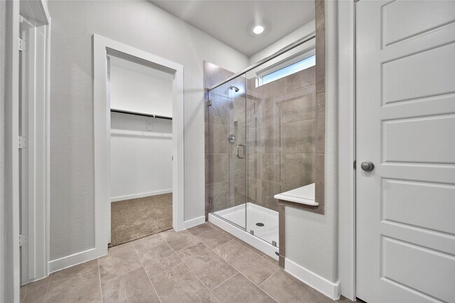 Building Photo - 6609 Lahna Oak Dr
