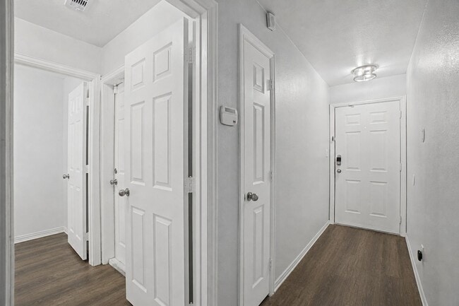 Building Photo - 4021 Preferred Pl