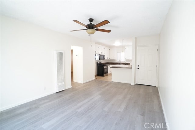 Building Photo - 1215 W 144th St