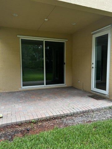 Building Photo - 9555 Phipps Ln