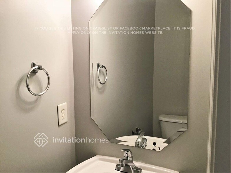 Building Photo - 407 Mooseberry Ln