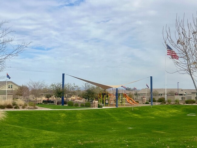 Building Photo - $500 MOVE-IN DISCOUNT - 3-BEDROOM WITH COMMUNITY POOL