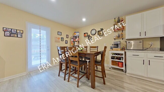 Building Photo - 5827 Belmont Stakes Rd