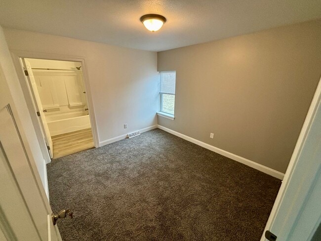 Building Photo - 333w3rd