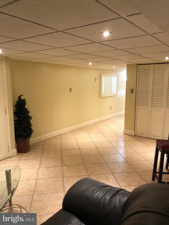 3816 Old Silver Hill Rd 3816 Old Silver Hill Rd SuitlandSilver Hill