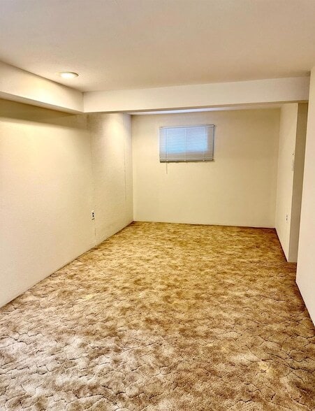 Building Photo - 128 Nethermont Ave