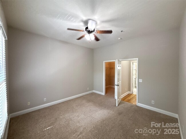 Building Photo - 739 Garden District Dr