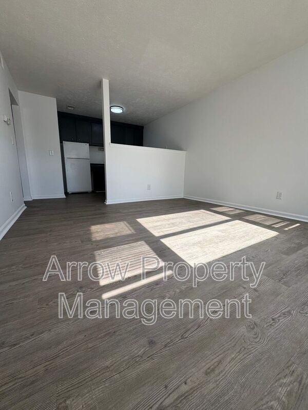 Building Photo - 2206 K St