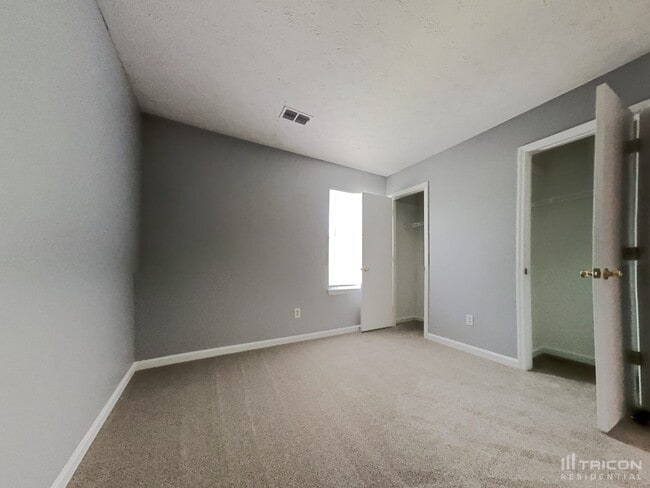 Building Photo - 1372 Inman Ct