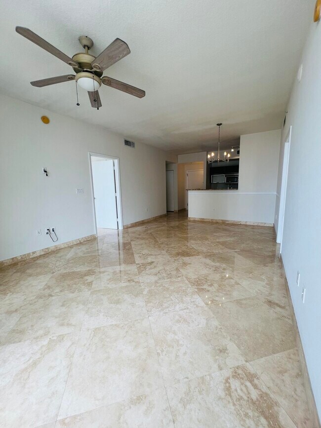 Building Photo - 550 Okeechobee Blvd