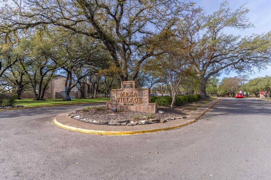 Building Photo - 4159 Steck Ave