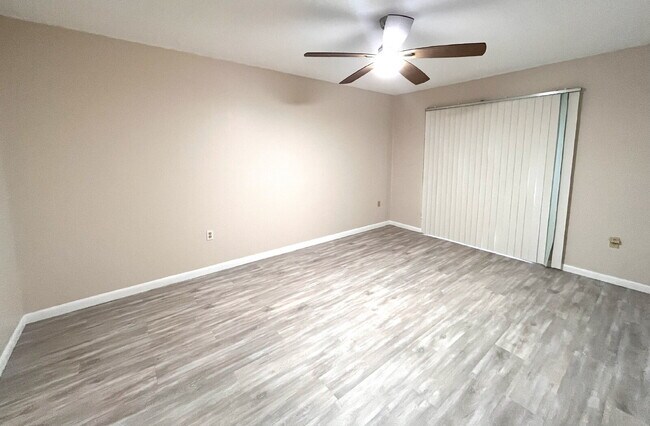 Building Photo - Two-story condominium, featuring 2 bedrooms and 2 1/2 bathrooms