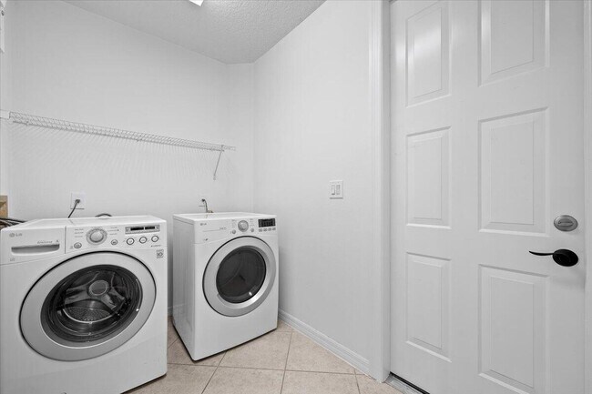 Building Photo - 170 Evergrene Pkwy