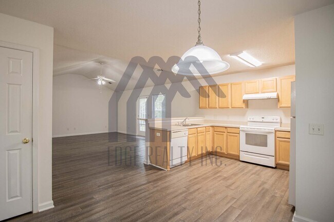 Building Photo - 6 Willow Lakes Dr