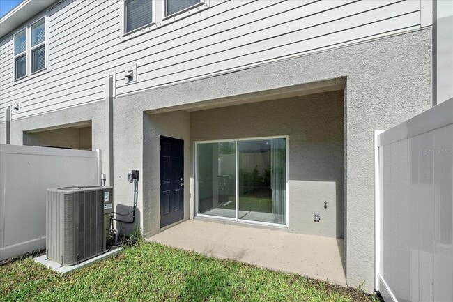 Building Photo - 8744 Daybreak St