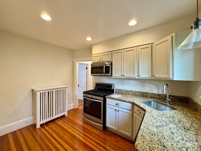 Building Photo - 88 Brush Hill Rd
