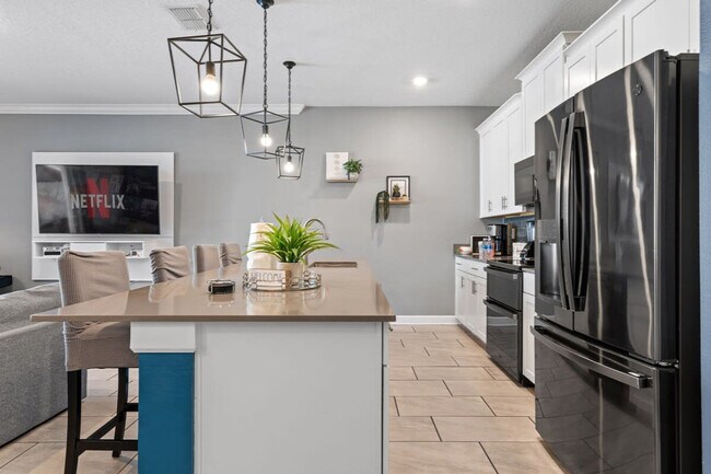 Building Photo - 1216 Challenge Dr